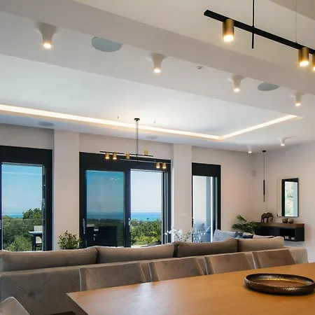 Grand Luxe Villa
