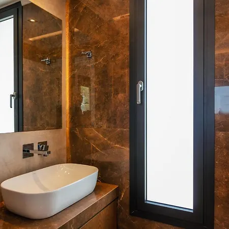 Grand Luxe Villa
