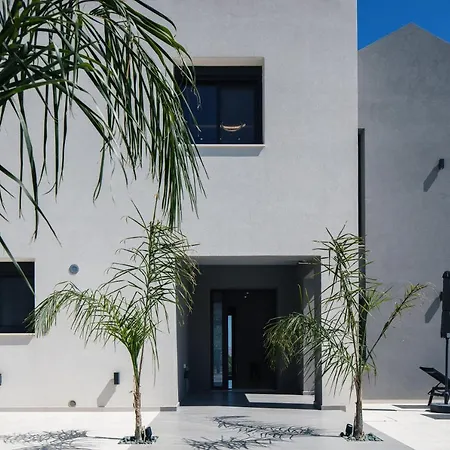 Grand Luxe Villa Mathés