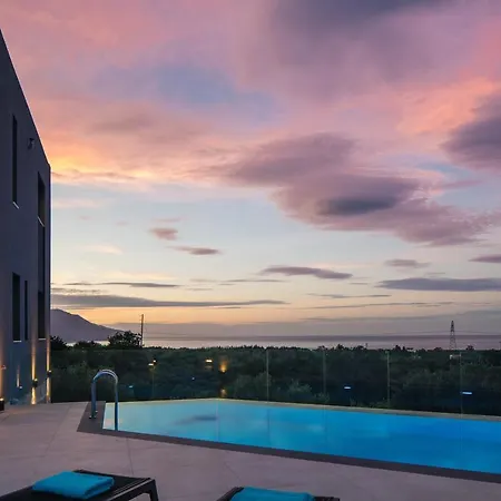 Grand Luxe Villa *