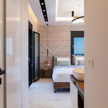 Grand Luxe Villa *
