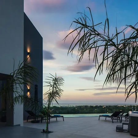 Grand Luxe Villa