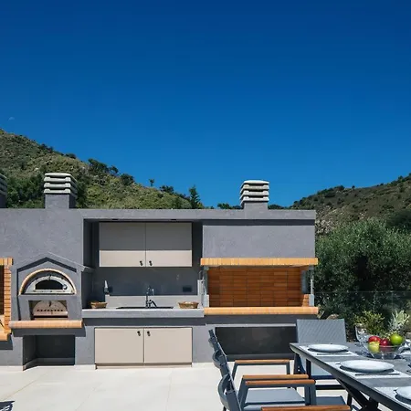 Grand Luxe Villa